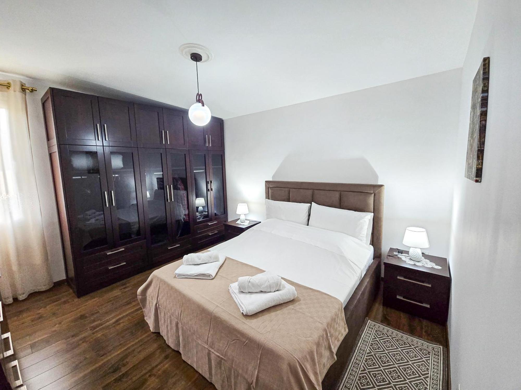 Lake Park 2Br Apartment Τίρανα Εξωτερικό φωτογραφία