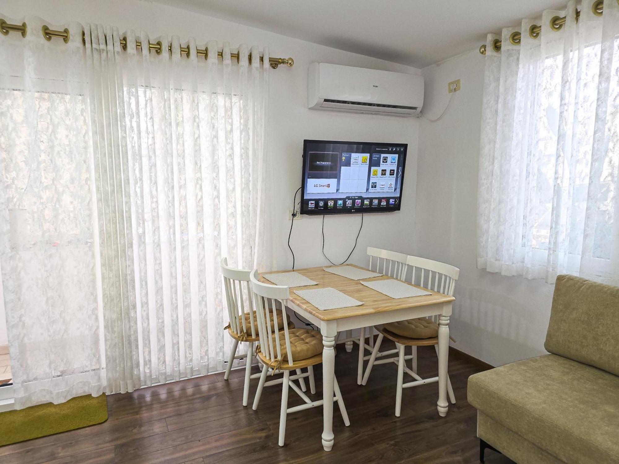 Lake Park 2Br Apartment Τίρανα Εξωτερικό φωτογραφία